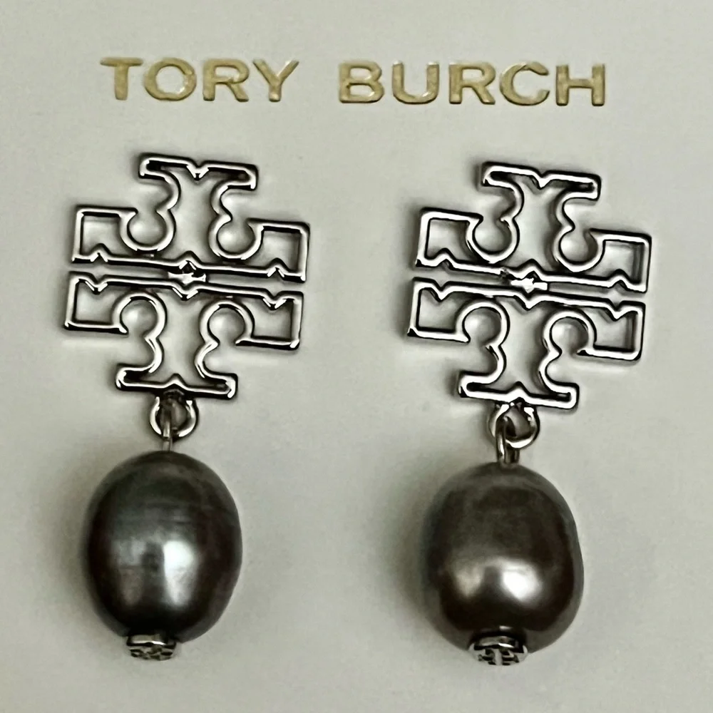 🔥🔥Authentic Designer Earrings At Awesome Prices To Buy Now & Save Price Firm